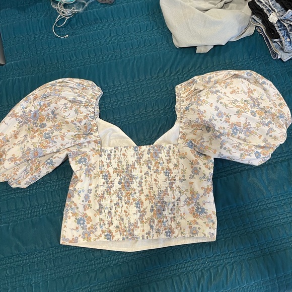 NWOT Abercrombie Puff Sleeve Top - Picture 6 of 7